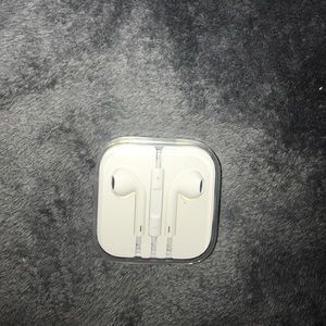ipod/ipad/iphone 3,4,5,6 headphones