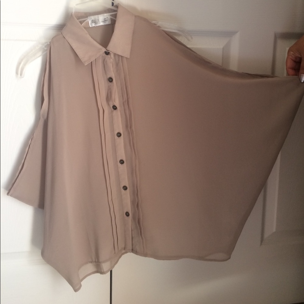 Pretty light weight top