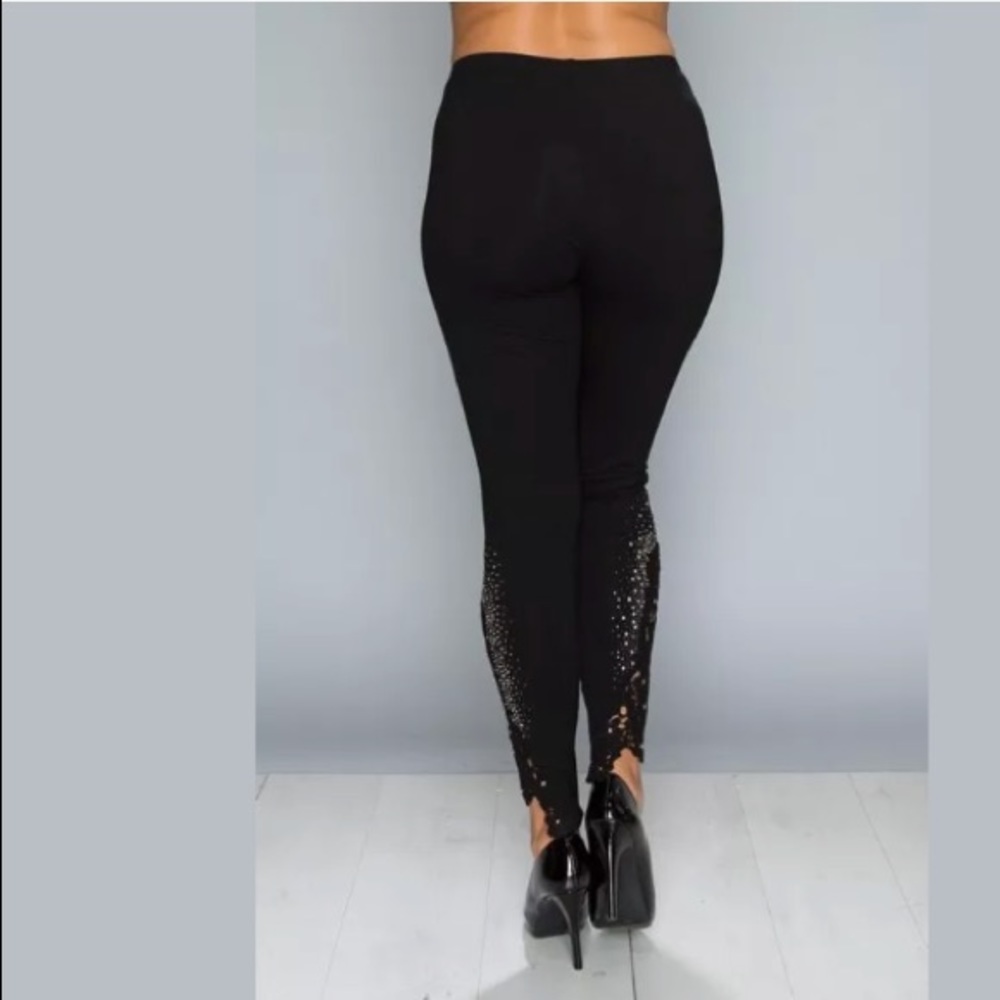 SOLD OUT - Picture 4 of 5