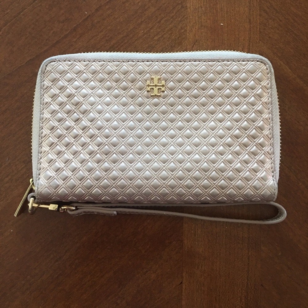 Tory Burch Marion Metallic Smartphone Wristlet