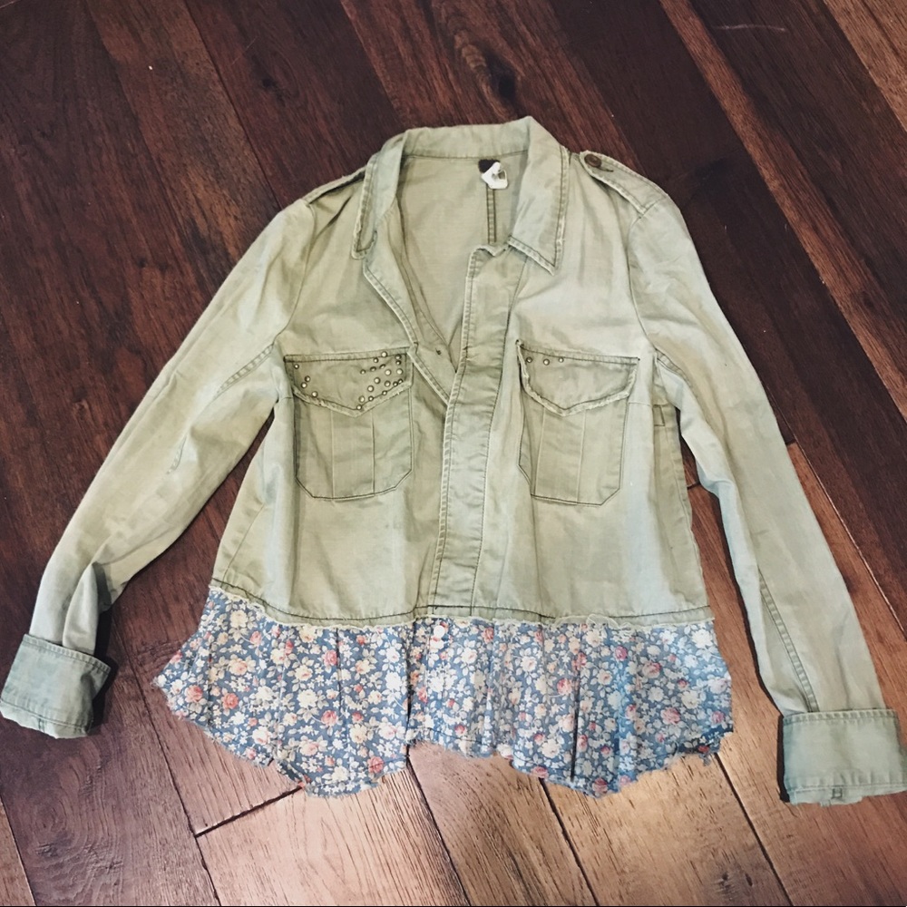 Light Army Green Jacket - image 2