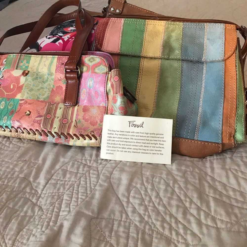 2 fossil bags