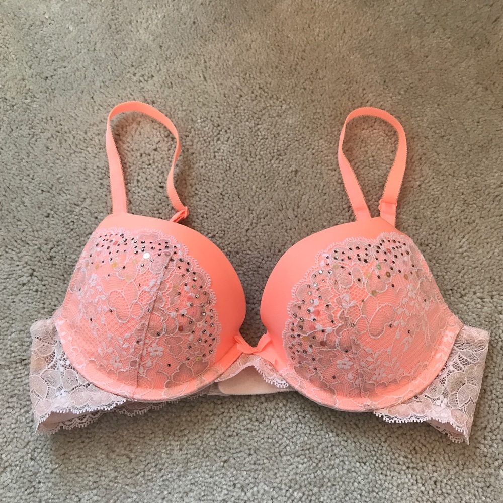 NWOT Victoria secret's dream angel push up bra