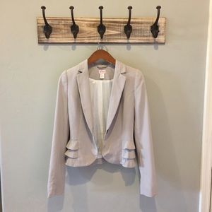 NEVER WORN H&M ruffle light tan blazer