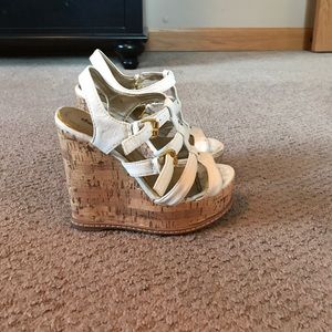 Wedges with white straps