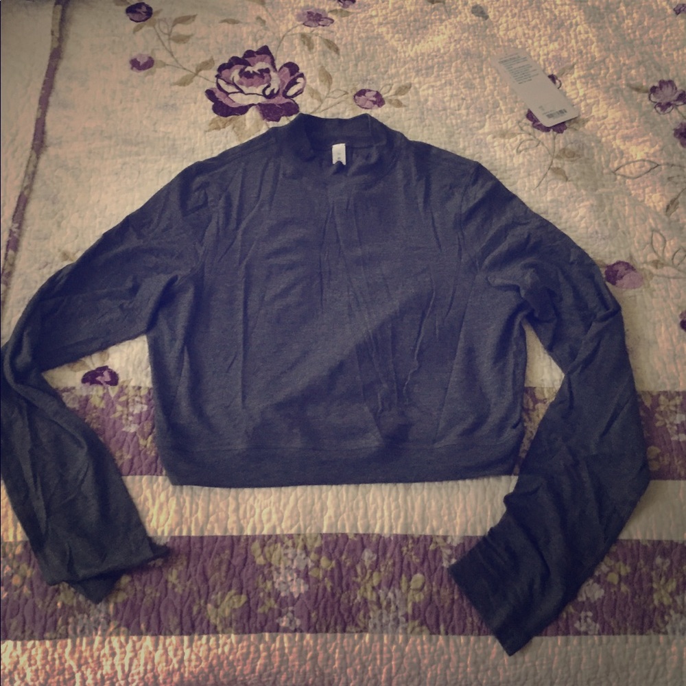 Kitsiliano Mock LS Workout Lululemon Top NWT