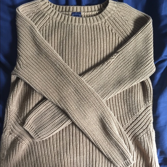 GAP beige sweater - Picture 2 of 3