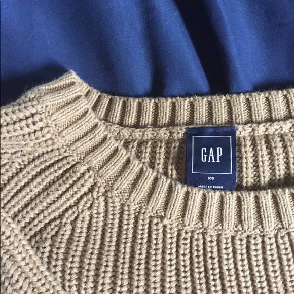 GAP beige sweater - Picture 3 of 3