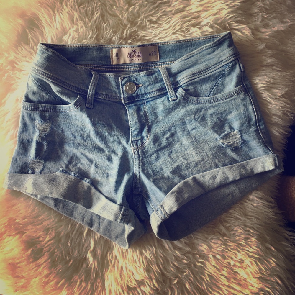 Light denim Hollister jeans shorts