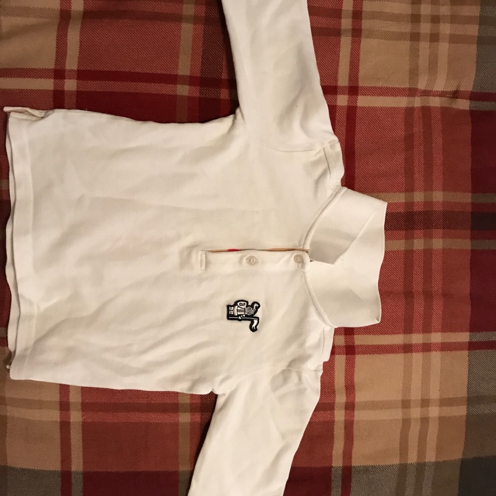 ✔️✔️sold✔️✔️Burberry  polo shirt 100% authentic