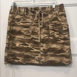 Ann Taylor Loft camo mini skirt