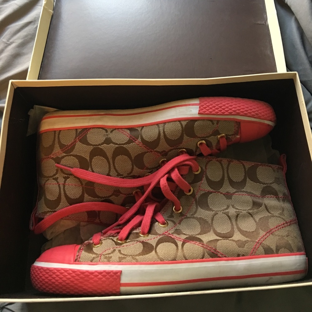 Authentic coach shoes for sale!!! Worn only twice!