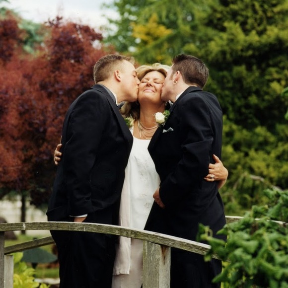 Meet your Posher, Christine c - Picture 1 of 1