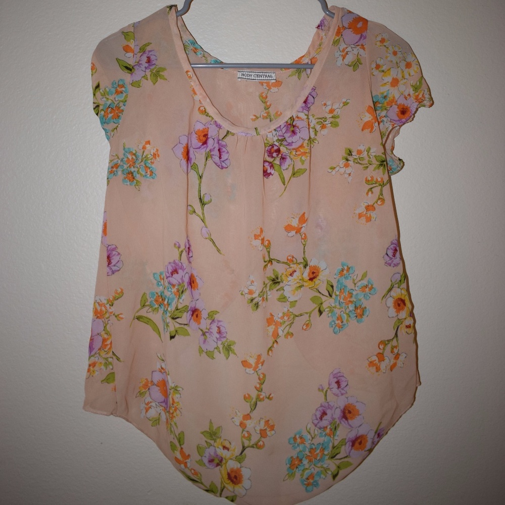 Sheer Flower Top With Overlay Cutout Back