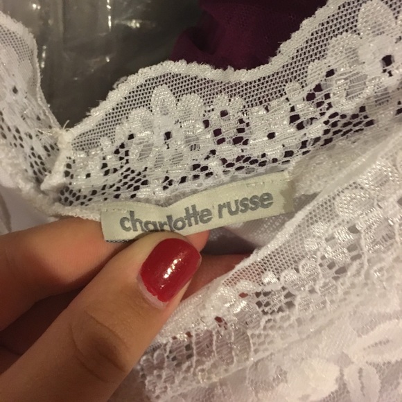 White dress - Picture 3 of 3