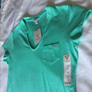GUESS v-neck polo tee
