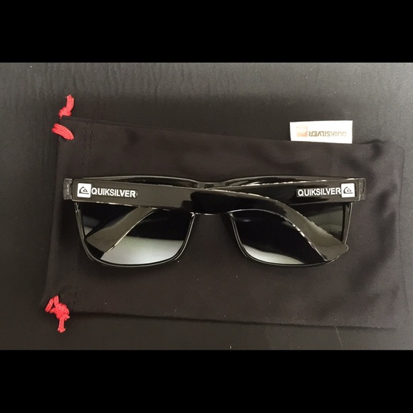 NEW QUIKSILVER SUNGLASSES AND WATCH BUNDLE - Picture 2 of 4