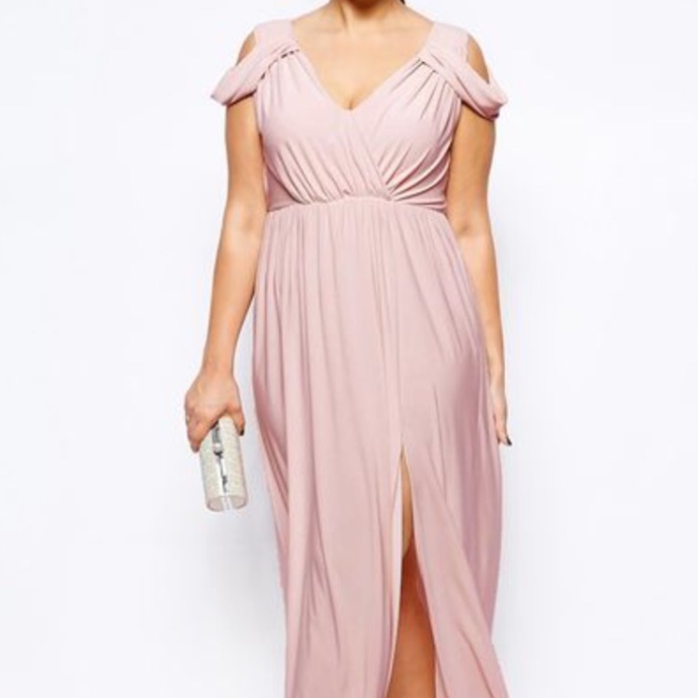 Beautiful pale pink dress 👗