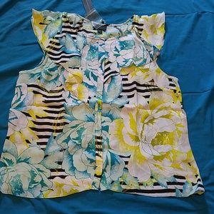 NWT Woman's Sleeveless Blouse XL