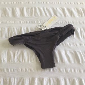 L*space Monique in Pebble