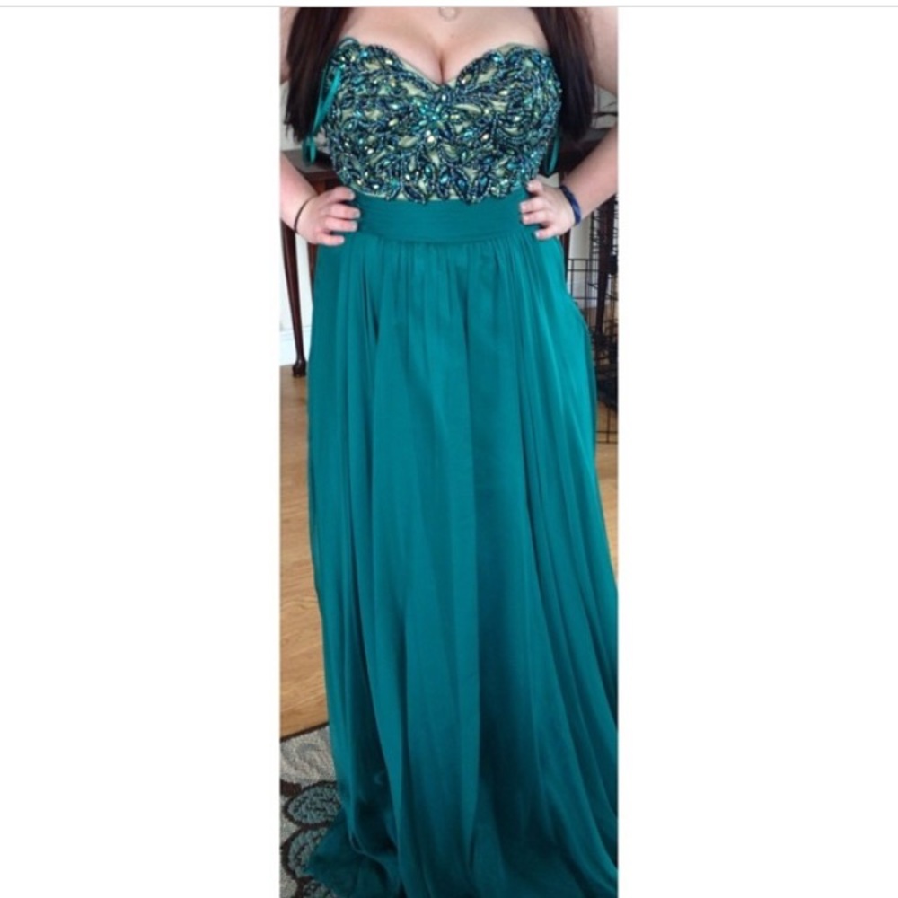 Emerald Green Ball Gown - Gem
