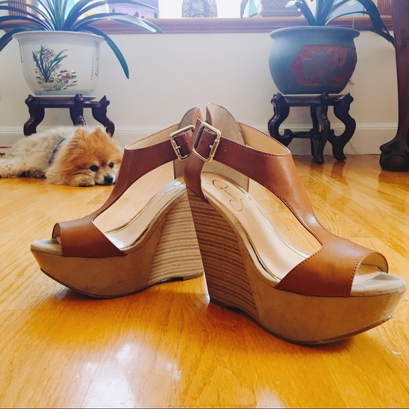 Jessica Simpson Brown Wedges - Picture 2 of 8