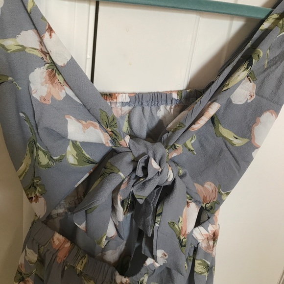 Romper - Picture 2 of 3