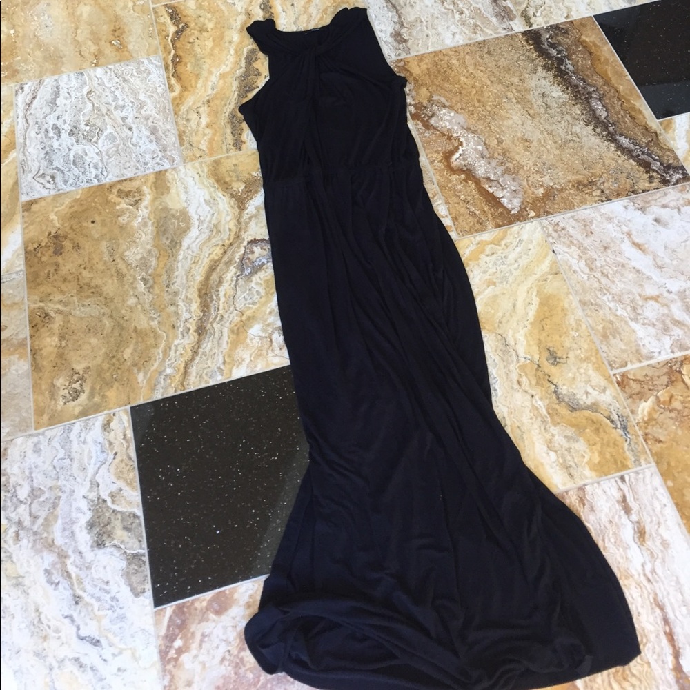 Tahari Supersoft sexy black maxi w/long leg slits