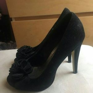 Black open toe velvet heels