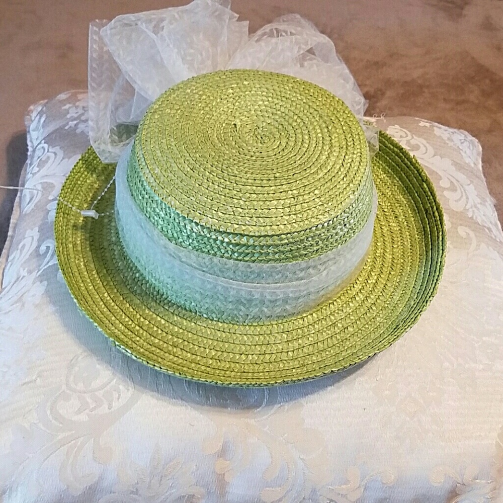 VIBRANT STRAW HAT