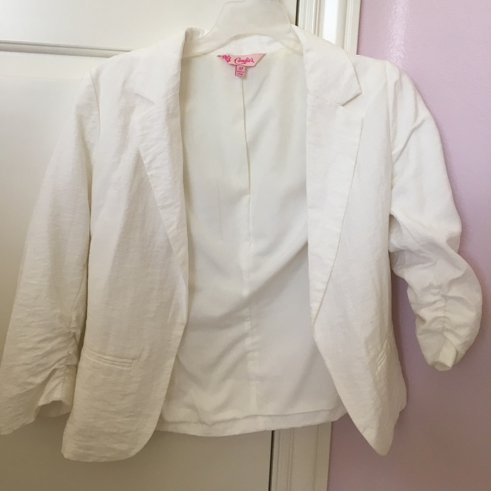 Chic white blazer