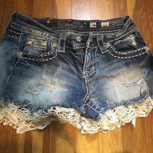 Miss me jean shorts size 26