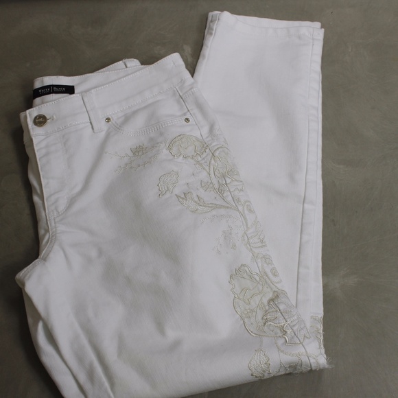 White House Black Market Denim - WOMENS WHITE HOUSE BLACK MARKET ANKLE  JEANS SZ 4