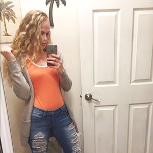 Meet your Posher, Joelle