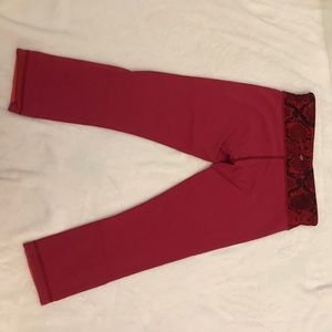 Cropped Lulu Lemon Leggings