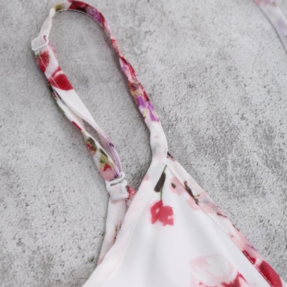 ‼️LAST‼️ Chiffon Floral Romper Size S - Picture 4 of 7