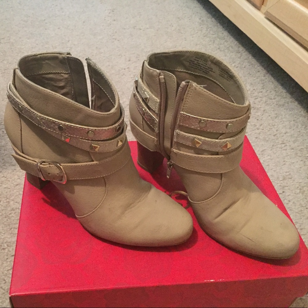 Jennifer Lopez Booties