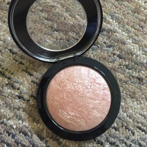 Mac soft & gentle mineralize skinfinish