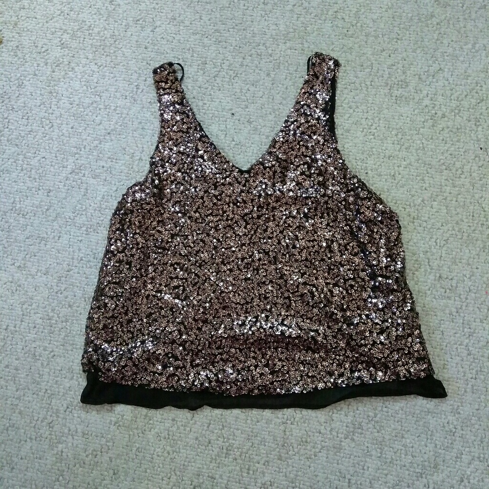 Black and gold top