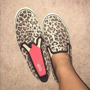 Slip on Leopard print shoes!
