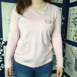 ✨Vineyard Vines shirt✨