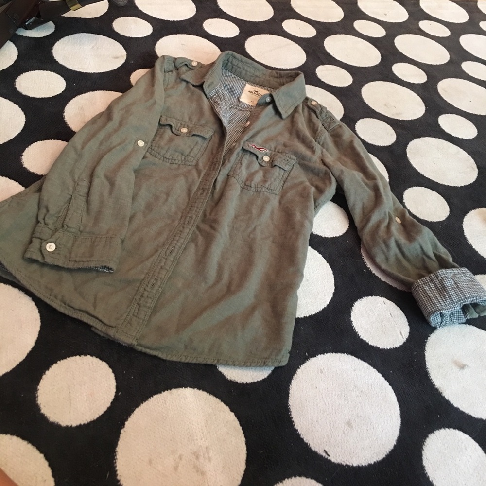 hollister button up shirt