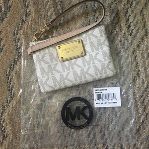 Michael Kors small wristlet