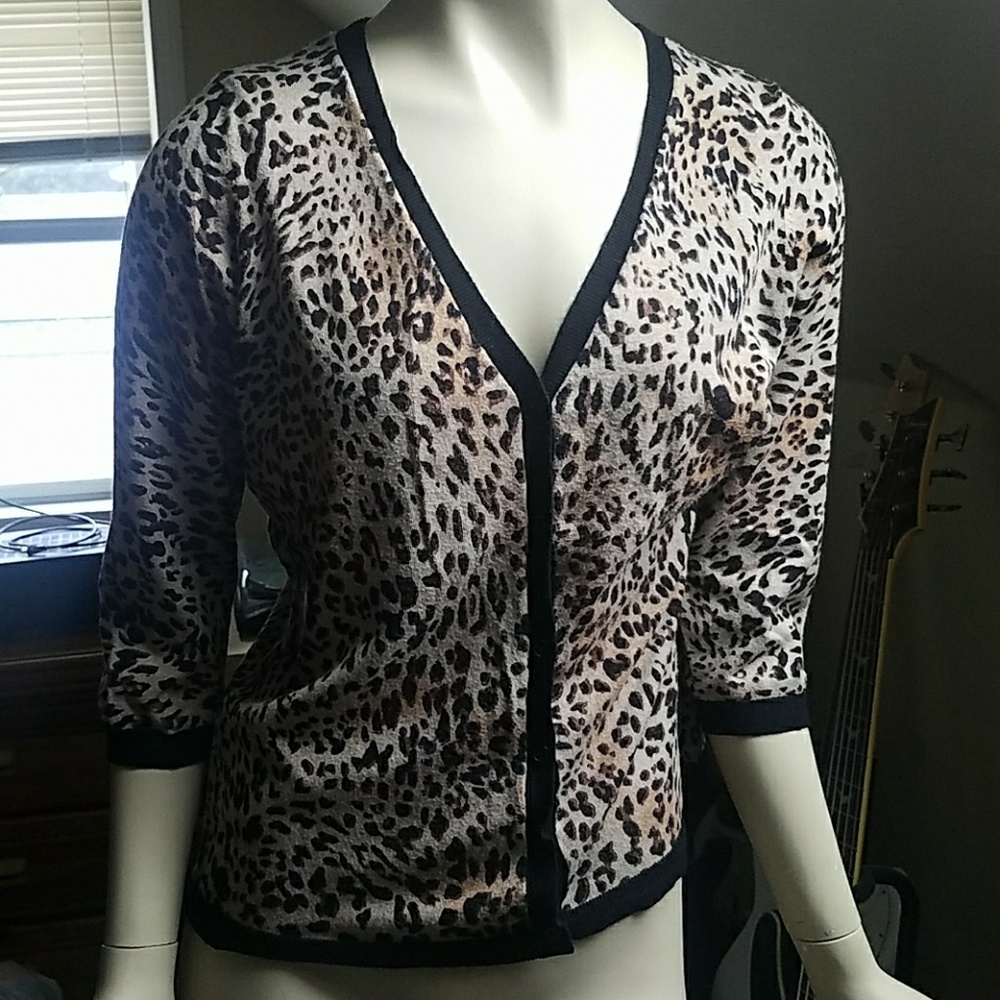 Women's 3/4 Sleeve Cardigan