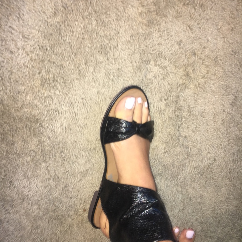 Sandals - Picture 2 of 3