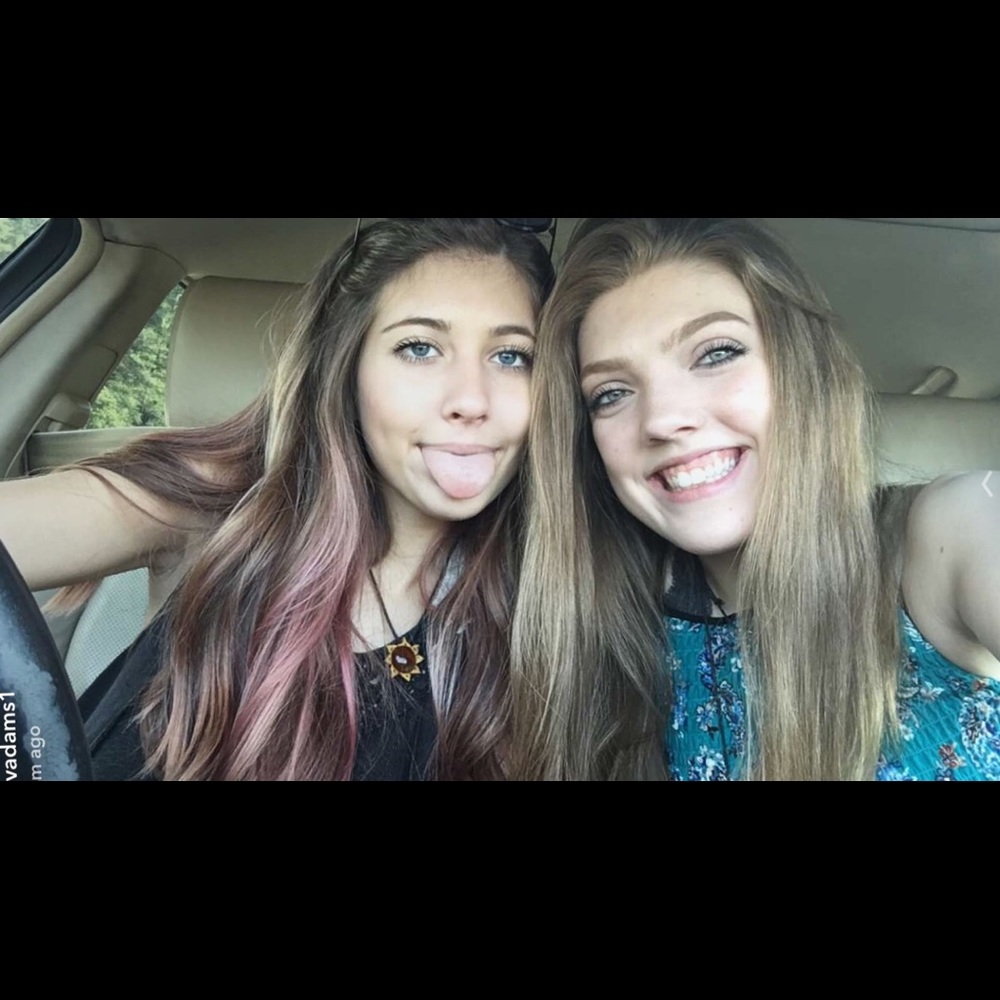 Meet your Posher, Olivia