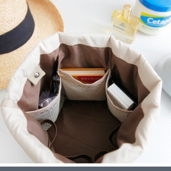 1 LEFT! Travel makeup case - Picture 4 of 4