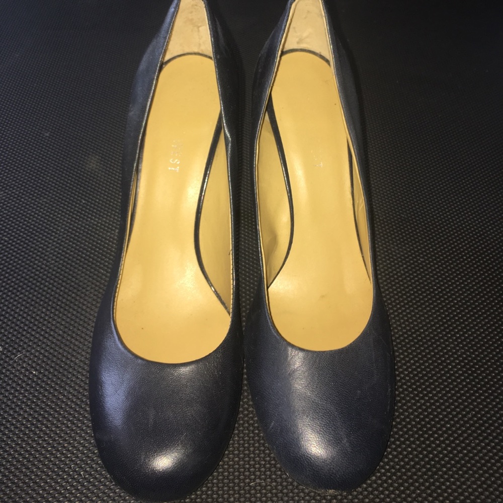 Nine West Navy Heel
