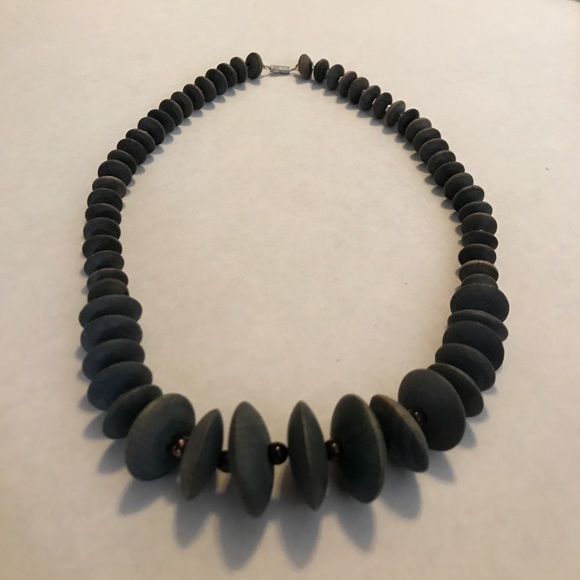 Set of 3 Vintage Wooden Beaded Necklaces - Picture 2 of 4