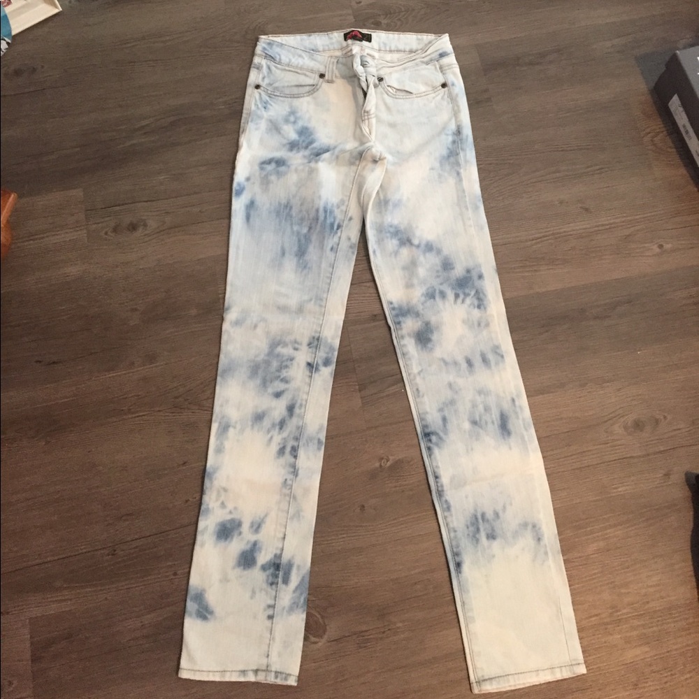 Acid washed jeans